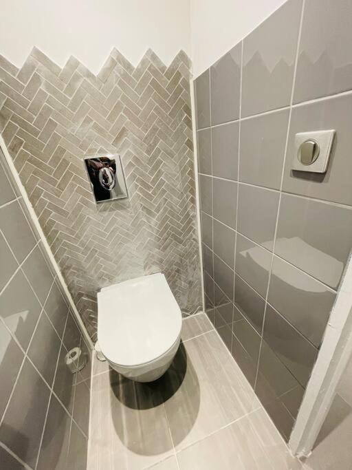 Appartement Design Sur Vauban - Clim Et Wifi Marseille Exterior photo