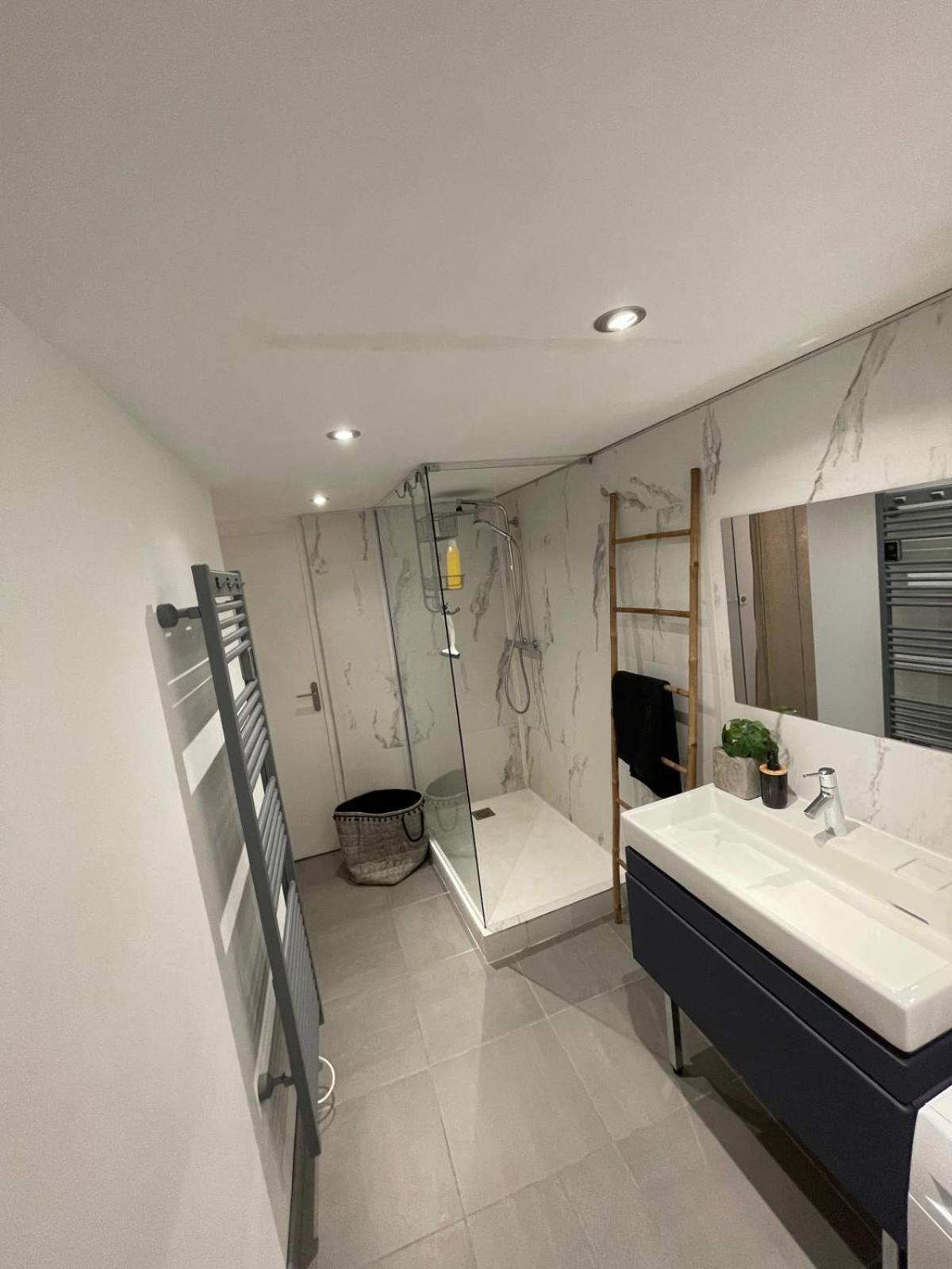 Appartement Design Sur Vauban - Clim Et Wifi Marseille Exterior photo